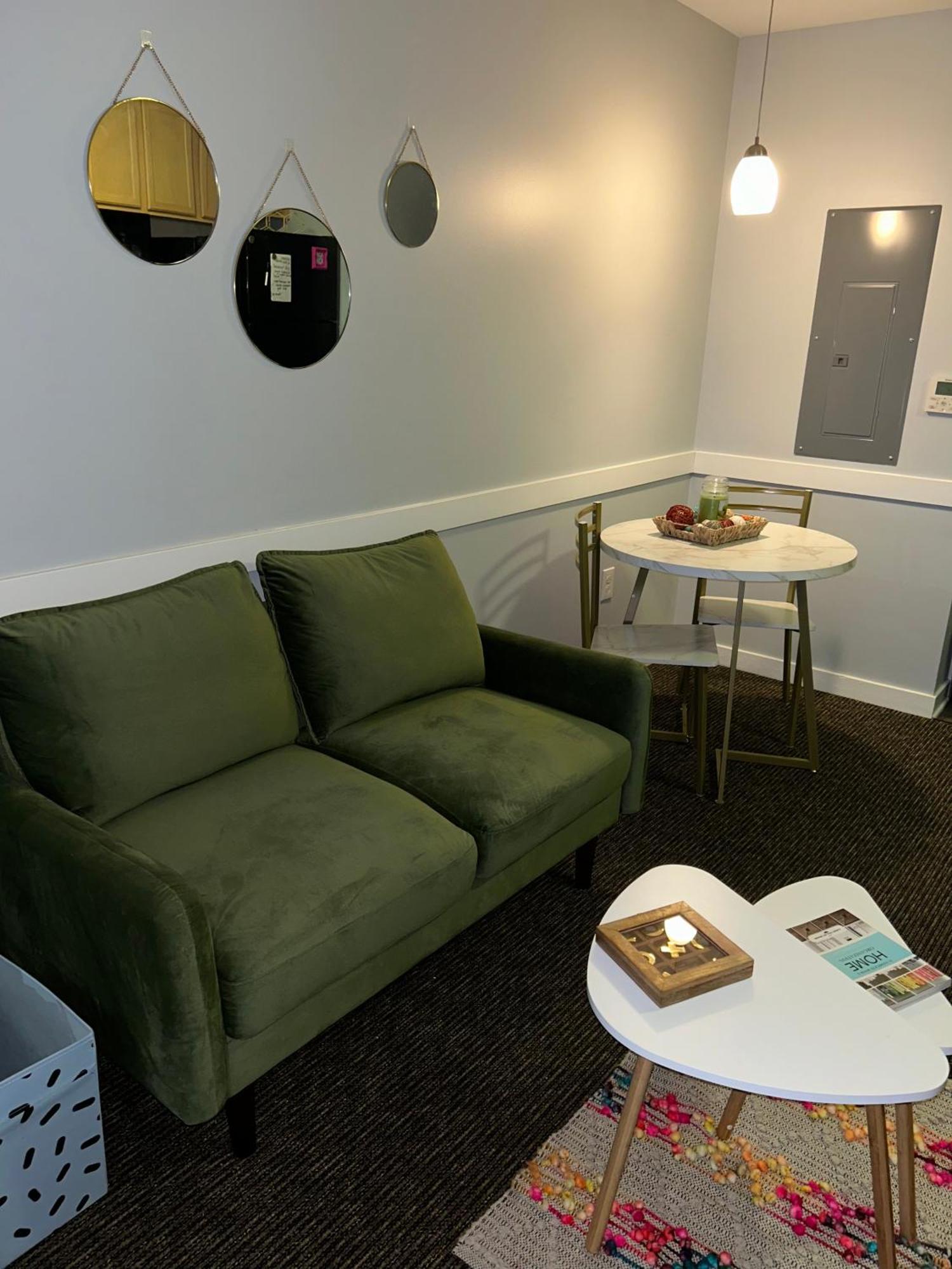 Spooky Low Rate!! Downtown With Free Parking Apartamento Indianápolis Exterior foto
